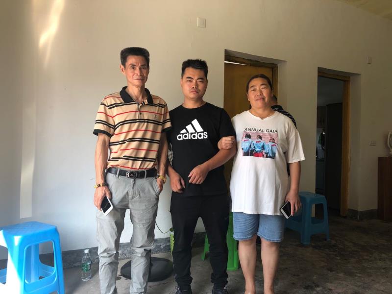 1594894674816958.jpg 859711443134746375.jpg